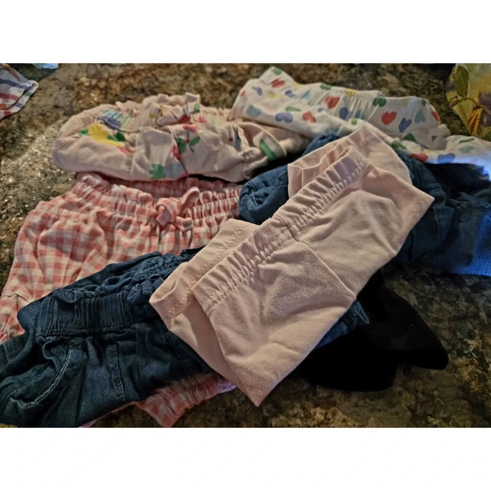 Lot of 11! Baby girl tanks. Shirt. Shorts shirt. Size 6-9 Months
